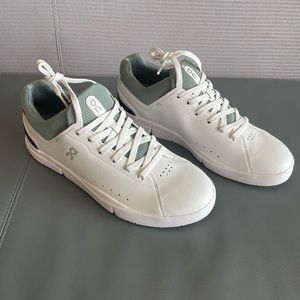 On Running Men’s The Roger Advantage, size 11.5